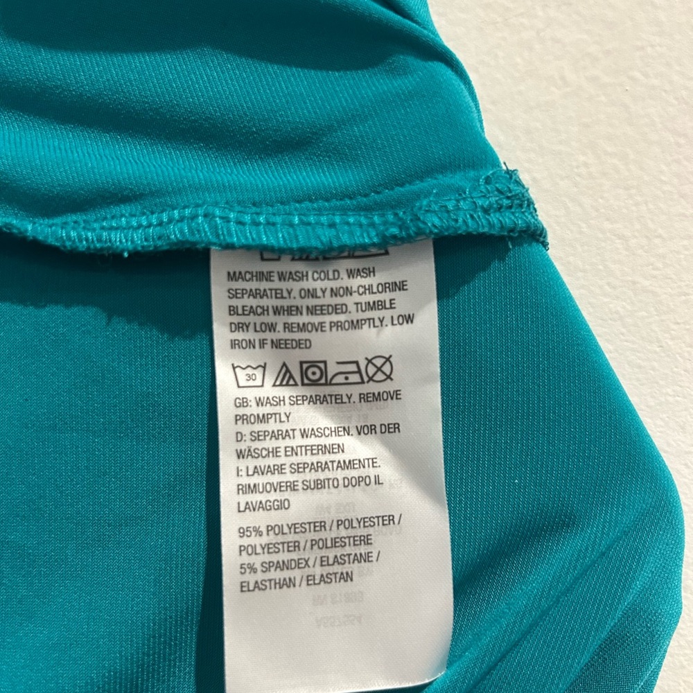 Susan Graver Teal Top with Gold Chain Detail - Picture 5 of 6